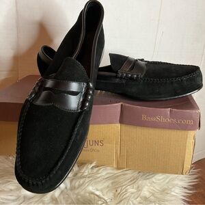G.H. Bass & Co.  Men's Black Suede with leather Loafers 13D NIB